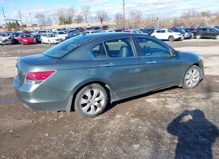 Photo 4 of 2009 Honda Accord 3.5 EX-L (VIN 1HGCP36879A025154)