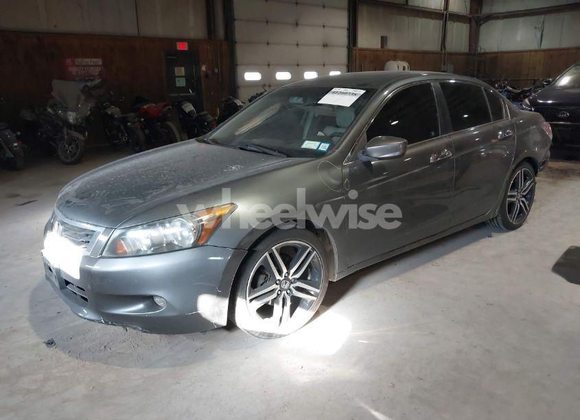 Photo 2 of 2008 Honda Accord 3.5 EX-L (VIN 1HGCP36888A020947)