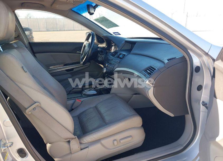 Photo 5 of 2008 Honda Accord 3.5 EX-L (VIN 1HGCP36888A072871)