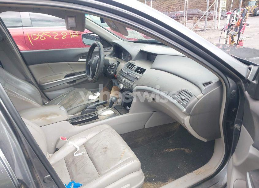 Photo 5 of 2009 Honda Accord 3.5 EX-L (VIN 1HGCP36889A001834)