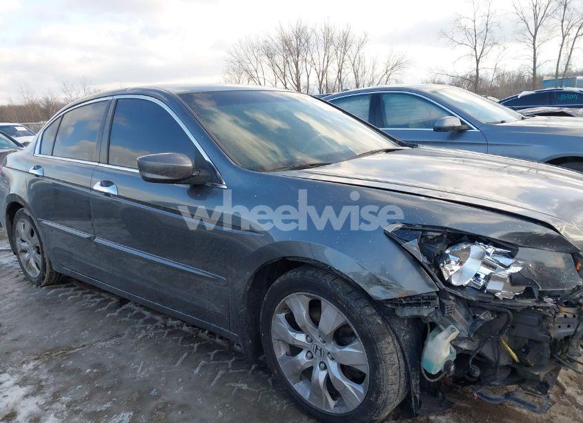 Photo 13 of 2009 Honda Accord 3.5 EX-L (VIN 1HGCP36889A002711)
