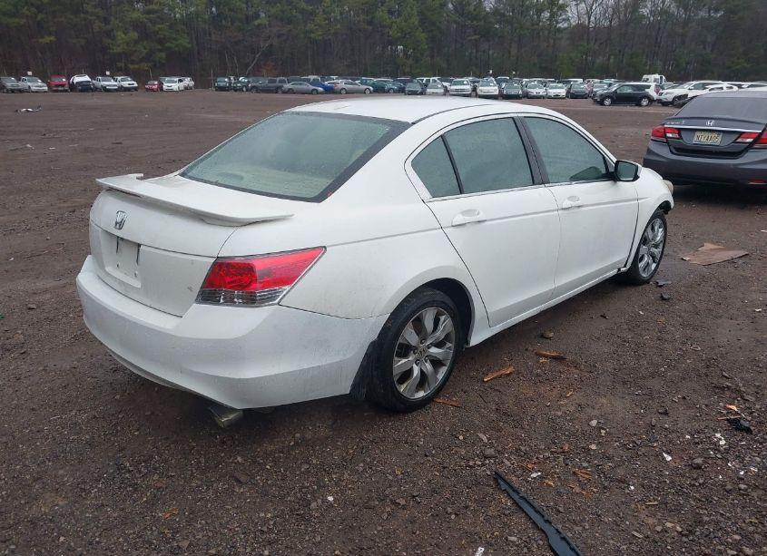 Photo 4 of 2009 Honda Accord 3.5 EX-L (VIN 1HGCP36889A008833)