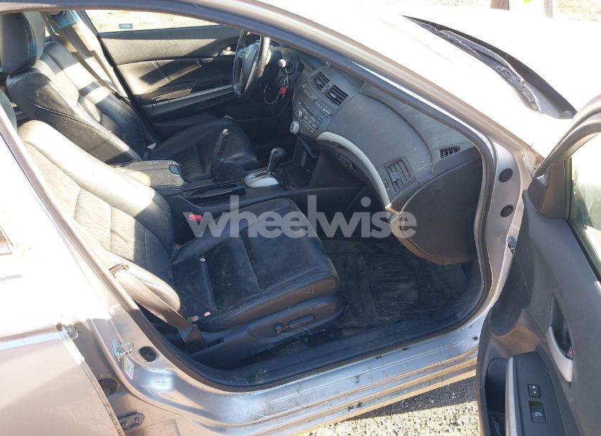 Photo 5 of 2009 Honda Accord 3.5 EX-L (VIN 1HGCP36889A013966)