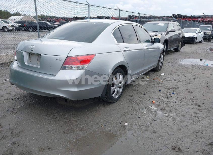 Photo 4 of 2009 Honda Accord SDN (VIN 1HGCP36889A030136)