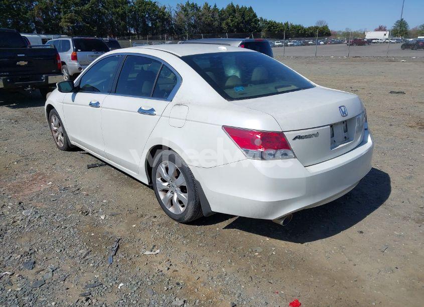 Photo 3 of 2009 Honda Accord 3.5 EX-L (VIN 1HGCP36889A032758)