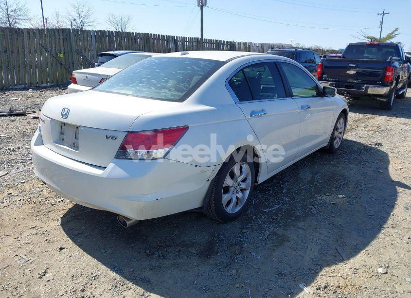 Photo 4 of 2009 Honda Accord 3.5 EX-L (VIN 1HGCP36889A032758)