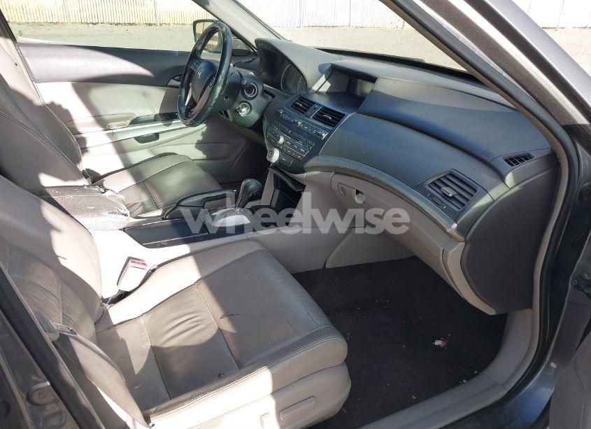 Photo 5 of 2009 Honda Accord 3.5 EX-L (VIN 1HGCP36889A034882)