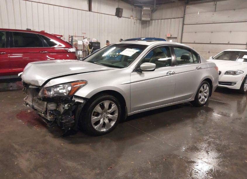 Photo 2 of 2009 Honda Accord 3.5 EX-L (VIN 1HGCP36889A044022)