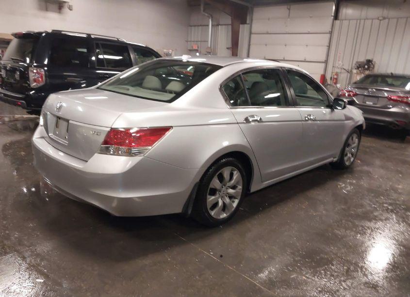 Photo 4 of 2009 Honda Accord 3.5 EX-L (VIN 1HGCP36889A044022)