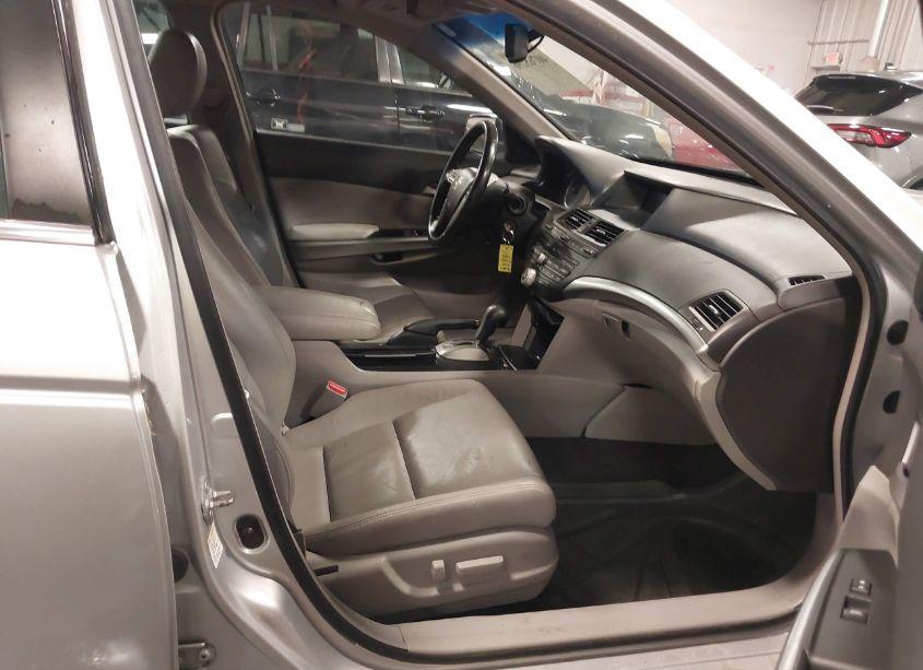 Photo 5 of 2009 Honda Accord 3.5 EX-L (VIN 1HGCP36889A044022)