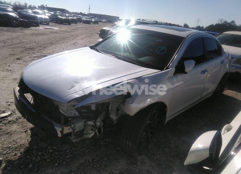 Photo 2 of 2009 Honda Accord 3.5 EX-L (VIN 1HGCP36889A047941)