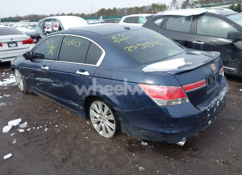 Photo 3 of 2009 Honda Accord 3.5 EX-L (VIN 1HGCP36889A050189)
