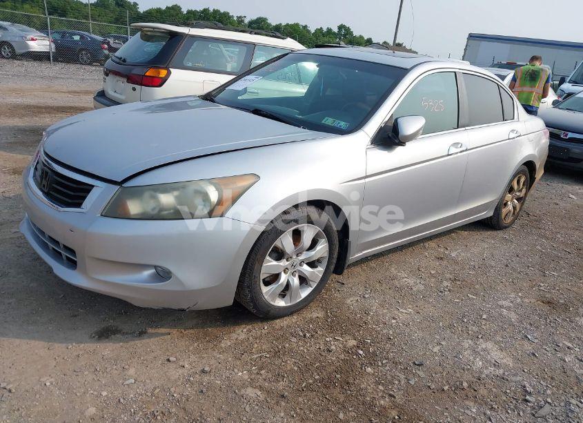 Photo 2 of 2009 Honda Accord 3.5 EX-L (VIN 1HGCP36899A008260)