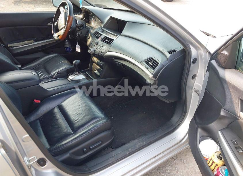 Photo 5 of 2009 Honda Accord 3.5 EX-L (VIN 1HGCP36899A008260)