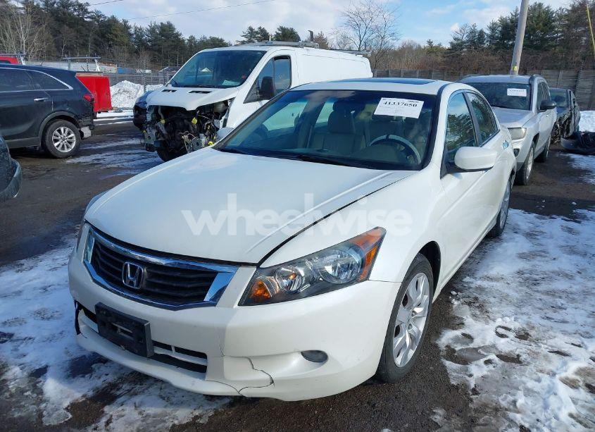 Photo 2 of 2009 Honda Accord 3.5 EX-L (VIN 1HGCP36899A010476)