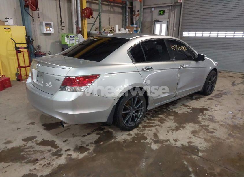 Photo 4 of 2009 Honda Accord 3.5 EX-L (VIN 1HGCP36899A027858)