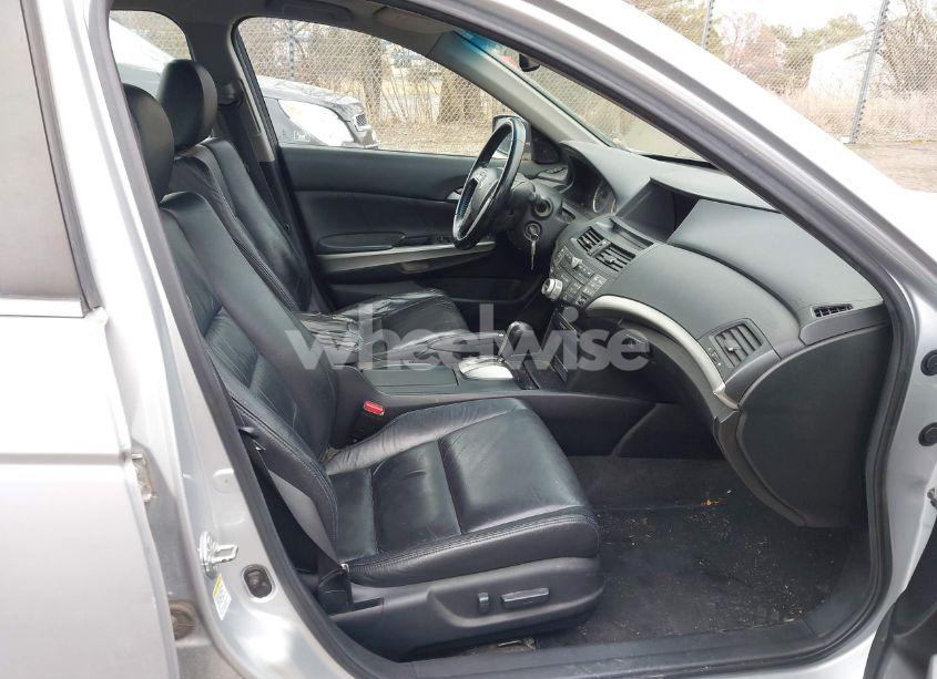 Photo 5 of 2009 Honda Accord 3.5 EX-L (VIN 1HGCP36899A028895)