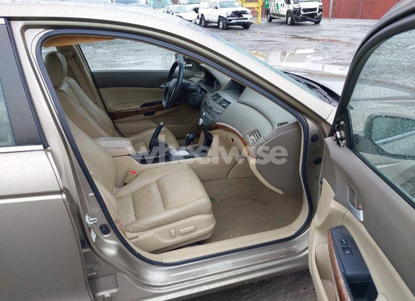 Photo 5 of 2008 Honda Accord 3.5 EX-L (VIN 1HGCP368X8A023526)