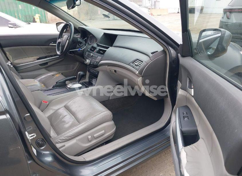 Photo 5 of 2008 Honda Accord 3.5 EX-L (VIN 1HGCP368X8A049172)