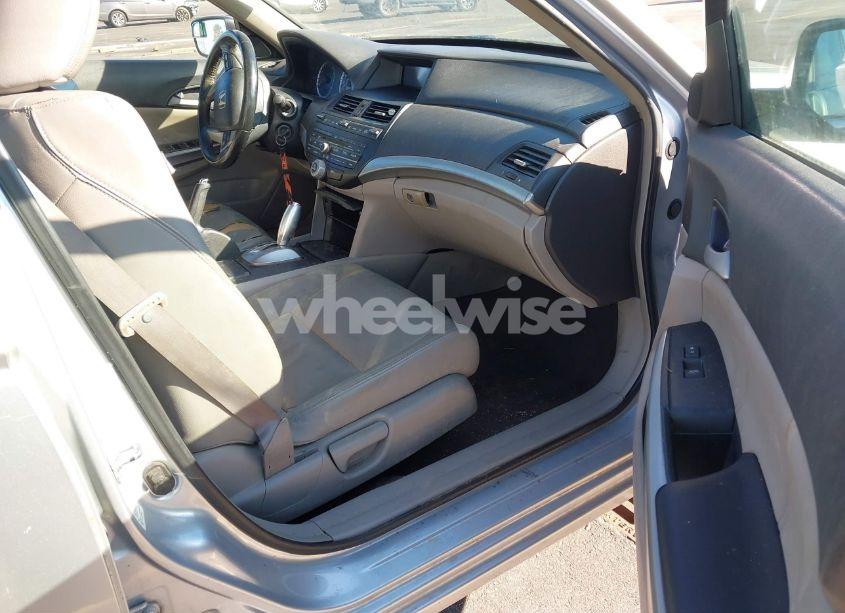 Photo 5 of 2008 Honda Accord 3.5 EX-L (VIN 1HGCP368X8A078350)