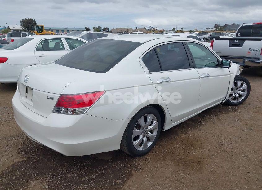 Photo 4 of 2009 Honda Accord 3.5 EX-L (VIN 1HGCP368X9A001611)