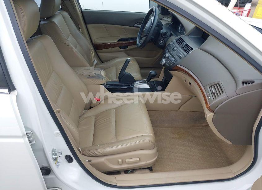 Photo 5 of 2009 Honda Accord 3.5 EX-L (VIN 1HGCP368X9A001611)