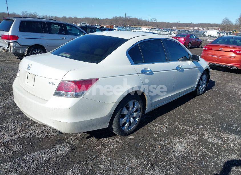 Photo 4 of 2009 Honda Accord 3.5 EX-L (VIN 1HGCP368X9A003827)