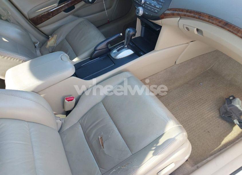 Photo 5 of 2009 Honda Accord 3.5 EX-L (VIN 1HGCP368X9A003827)