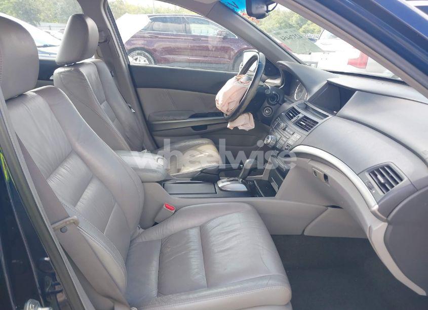 Photo 5 of 2009 Honda Accord 3.5 EX-L (VIN 1HGCP368X9A008025)