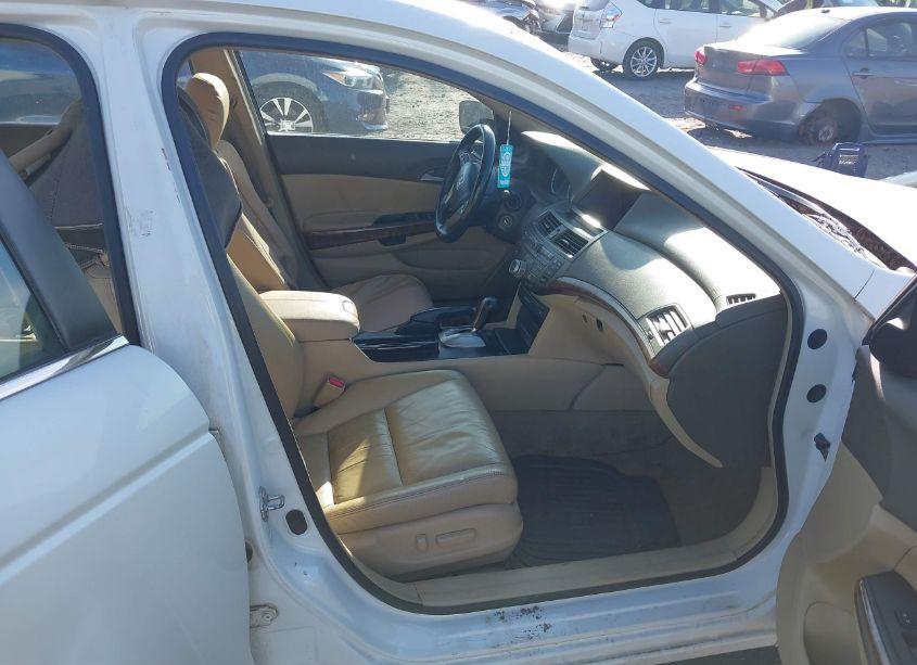 Photo 5 of 2009 Honda Accord 3.5 EX-L (VIN 1HGCP368X9A011832)