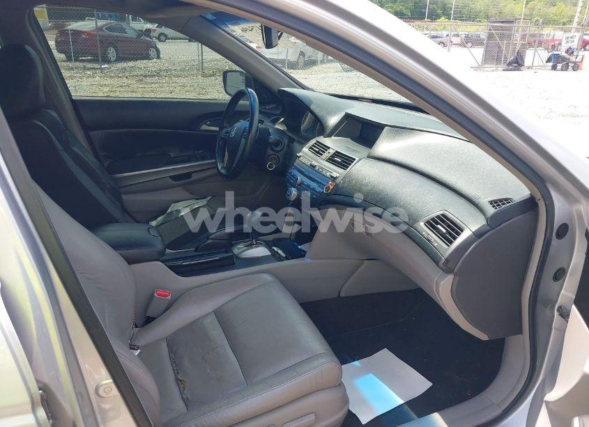 Photo 5 of 2009 Honda Accord 3.5 EX-L (VIN 1HGCP368X9A036648)