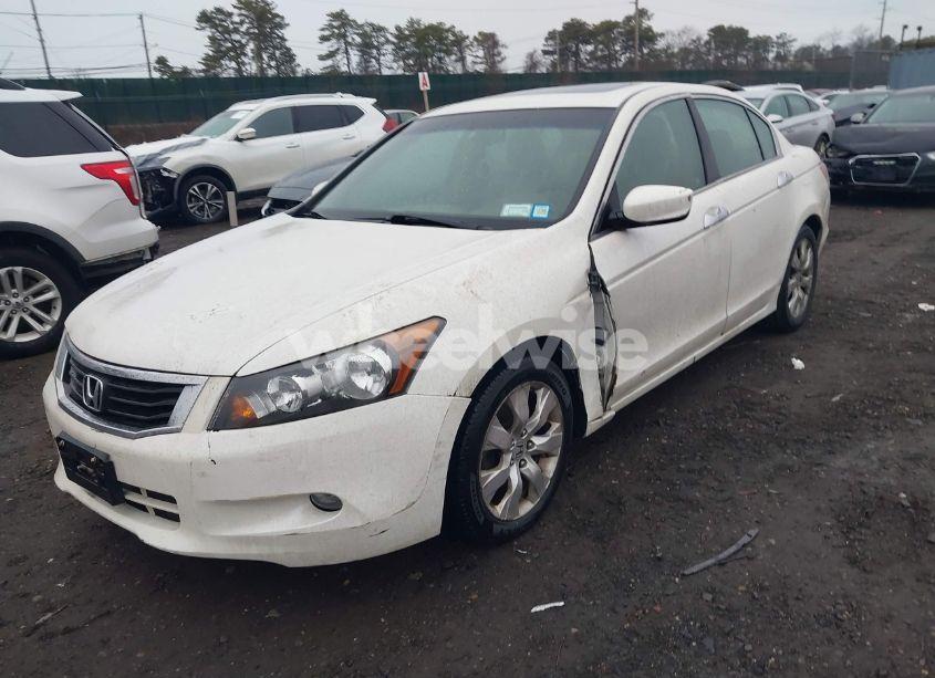 Photo 2 of 2009 Honda Accord 3.5 EX-L (VIN 1HGCP368X9A047925)