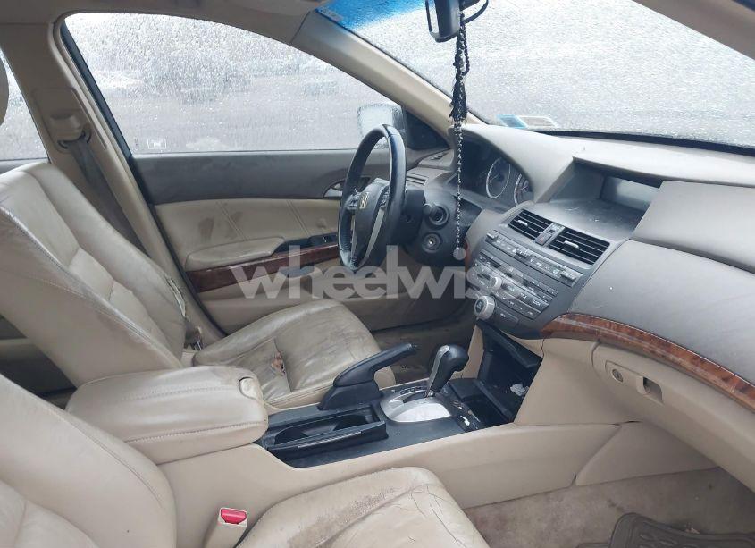 Photo 5 of 2009 Honda Accord 3.5 EX-L (VIN 1HGCP368X9A047925)