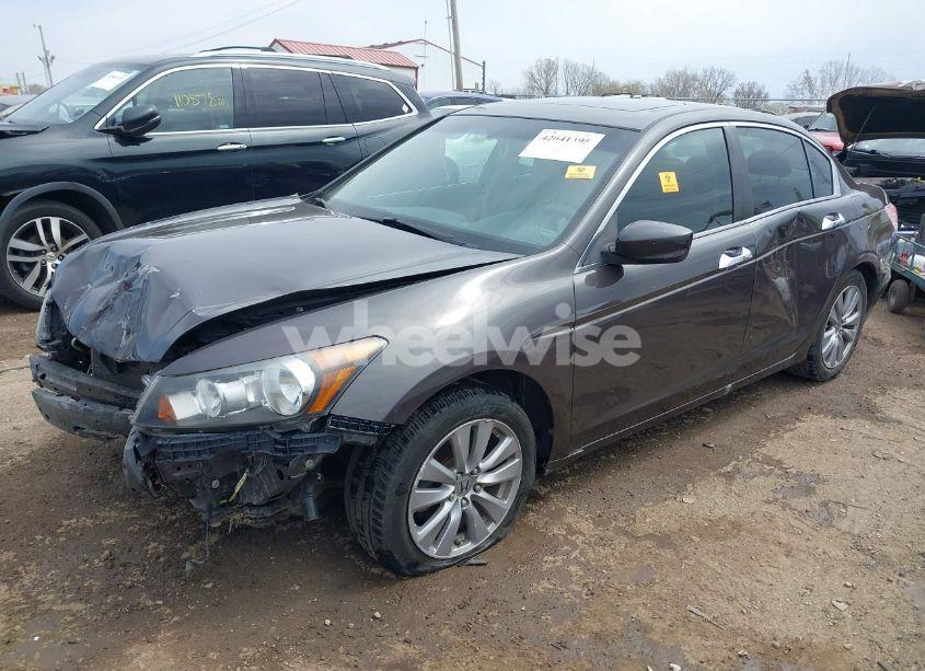 Photo 2 of 2012 Honda Accord 3.5 EX (VIN 1HGCP3F70CA003446)