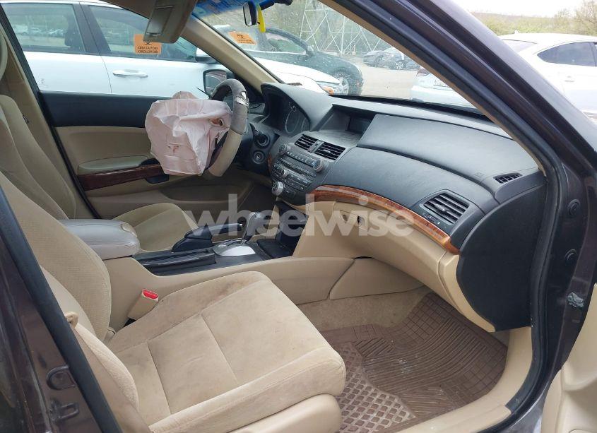 Photo 5 of 2012 Honda Accord 3.5 EX (VIN 1HGCP3F70CA003446)