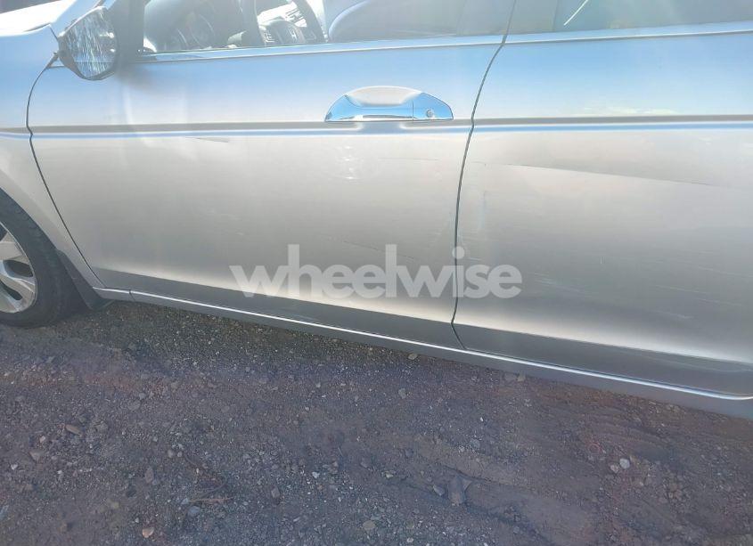 Photo 13 of 2010 Honda Accord 3.5 EX (VIN 1HGCP3F71AA012380)