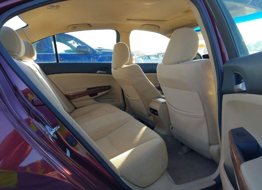 Photo 8 of 2011 Honda Accord 3.5 EX (VIN 1HGCP3F71BA007830)