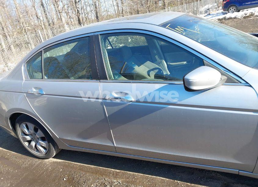 Photo 13 of 2010 Honda Accord 3.5 EX (VIN 1HGCP3F76AA010723)