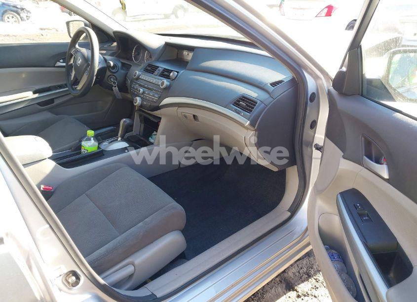 Photo 5 of 2010 Honda Accord 3.5 EX (VIN 1HGCP3F76AA010723)