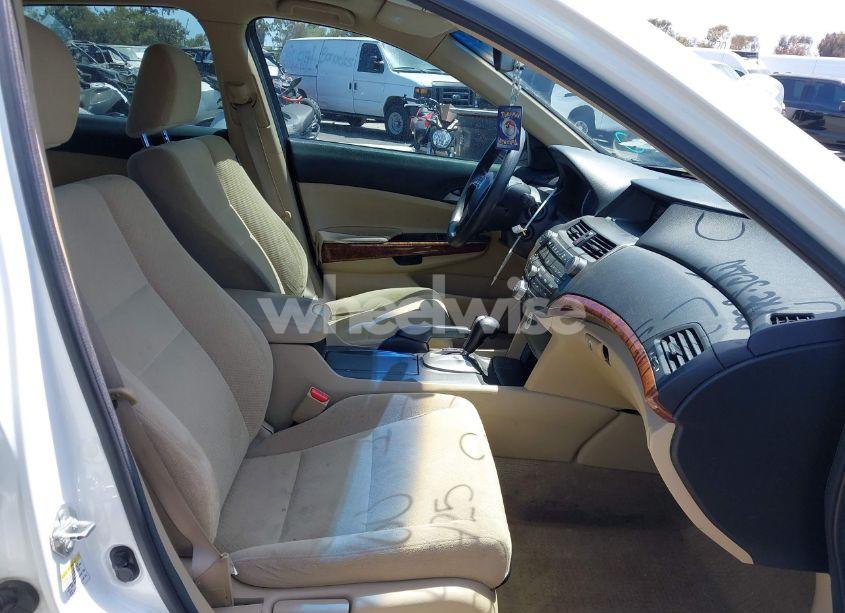 Photo 5 of 2011 Honda Accord 3.5 EX (VIN 1HGCP3F76BA027233)