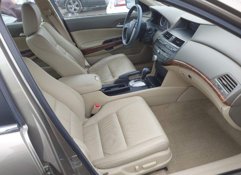 Photo 5 of 2010 Honda Accord 3.5 EX-L (VIN 1HGCP3F80AA004506)