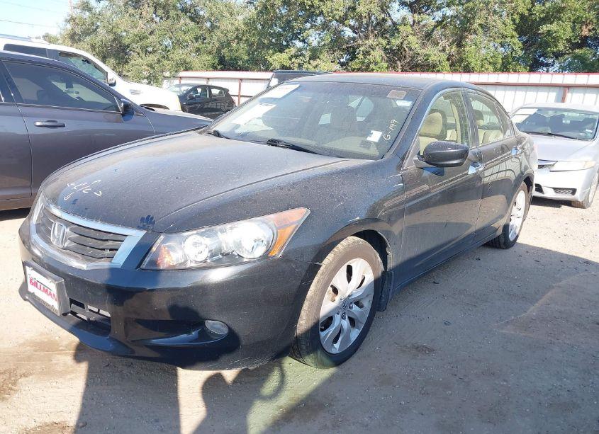 Photo 2 of 2010 Honda Accord 3.5 EX-L (VIN 1HGCP3F80AA004649)