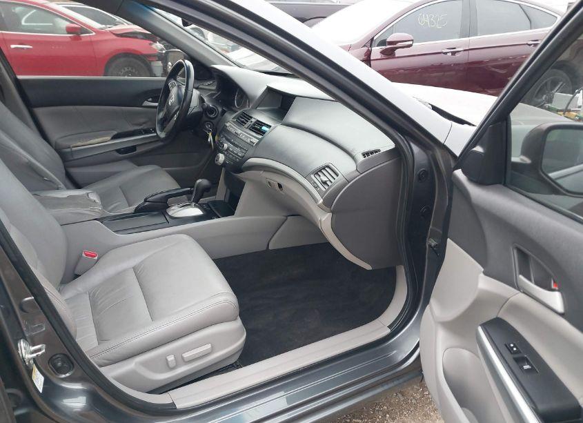 Photo 5 of 2010 Honda Accord 3.5 EX-L (VIN 1HGCP3F80AA006045)