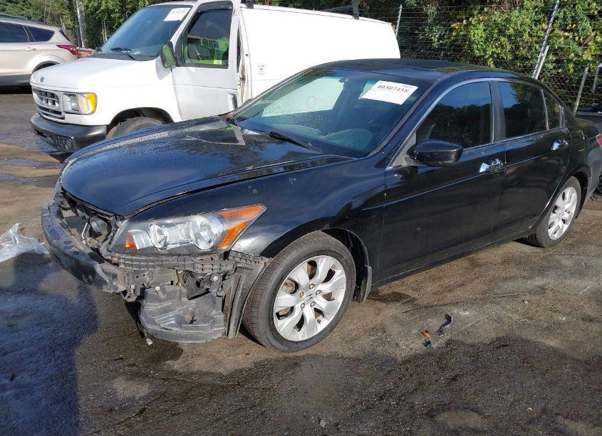 Photo 2 of 2010 Honda Accord 3.5 EX-L (VIN 1HGCP3F80AA007129)
