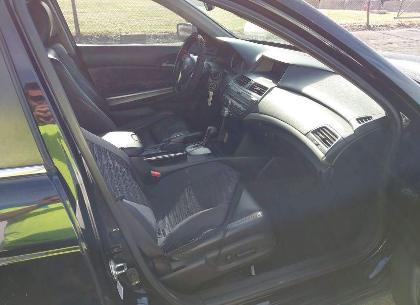 Photo 5 of 2010 Honda Accord 3.5 EX-L (VIN 1HGCP3F80AA007129)