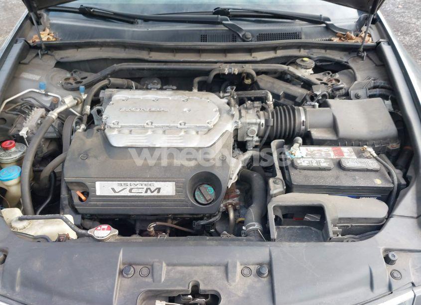 Photo 10 of 2010 Honda Accord 3.5 EX-L (VIN 1HGCP3F80AA028028)