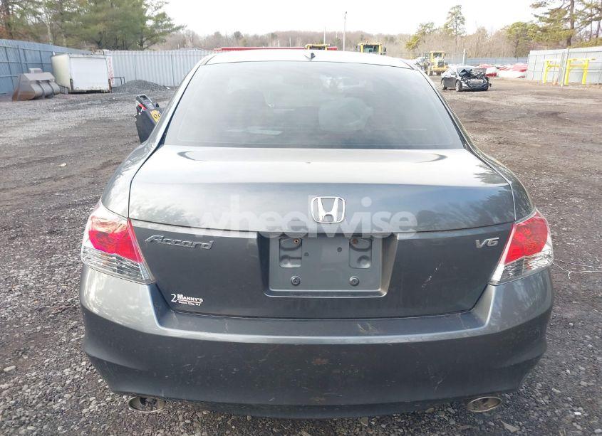 Photo 16 of 2010 Honda Accord 3.5 EX-L (VIN 1HGCP3F80AA028028)