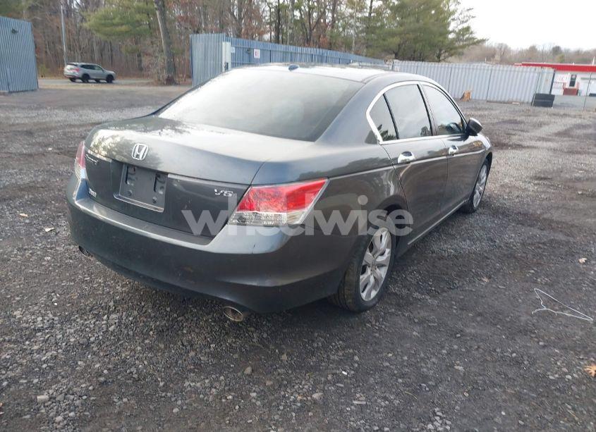 Photo 4 of 2010 Honda Accord 3.5 EX-L (VIN 1HGCP3F80AA028028)