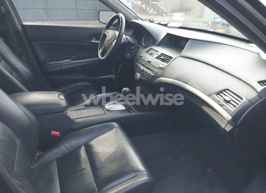 Photo 5 of 2010 Honda Accord 3.5 EX-L (VIN 1HGCP3F80AA028028)