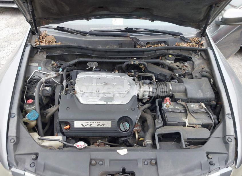 Photo 10 of 2010 Honda Accord 3.5 EX-L (VIN 1HGCP3F80AA032094)